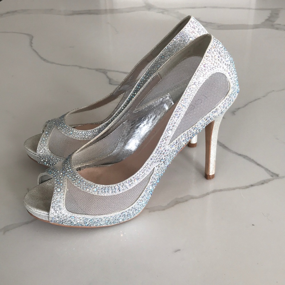 Toetos Barbara-58 Open Toe Pumps Size 9 Silver